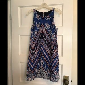 Summer Trapeze Style Dress EUC